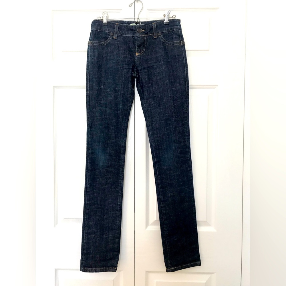 United Colors of Benetton Dark Wash Jeans sized 40